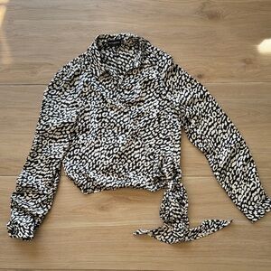 Pretty Little Thing Black and White Women's Top